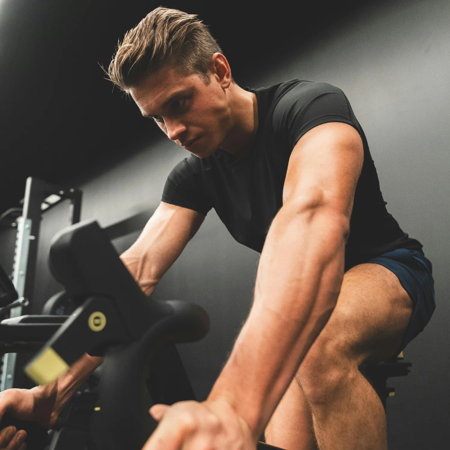 Kreatin wird hochdosiert von vielen Athleten und Kraftsportlern verwendet. Langzeitstudien zeigen, dass es völlig unbedenklich ist.