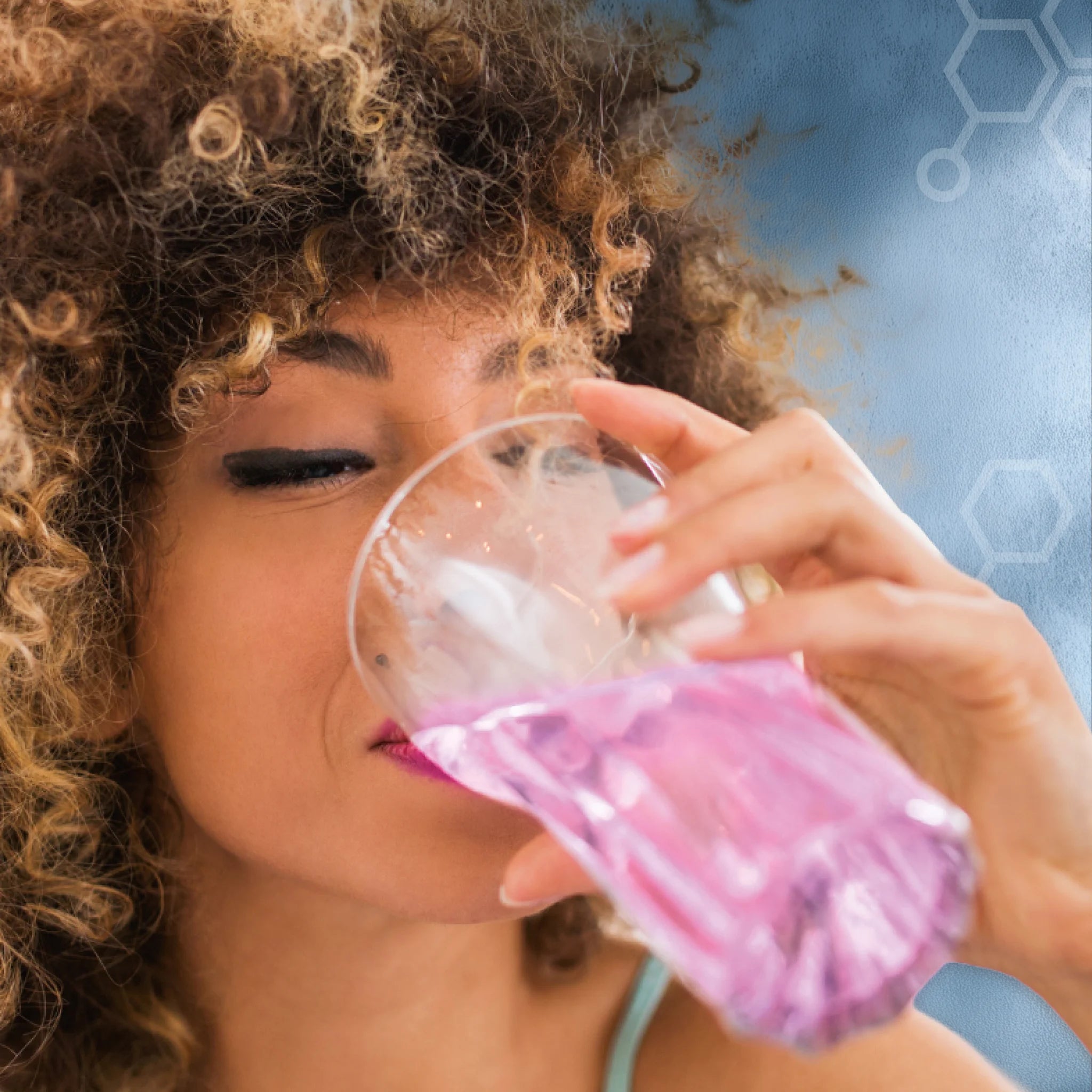GOOD Hydration schmeckt erfrischen frisch und rehydriert sofort. Geeignet für Männer und Frauen nach dem Sport, auf der Arbeit, im Büro oder unterwegs.
